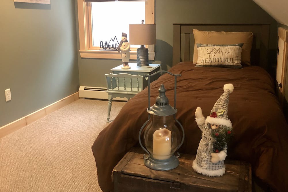 Photo of Bedroom in Bethel