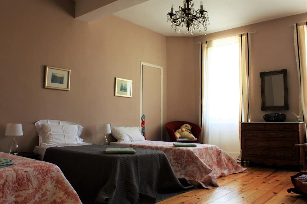 Photo of Bedroom in Bram