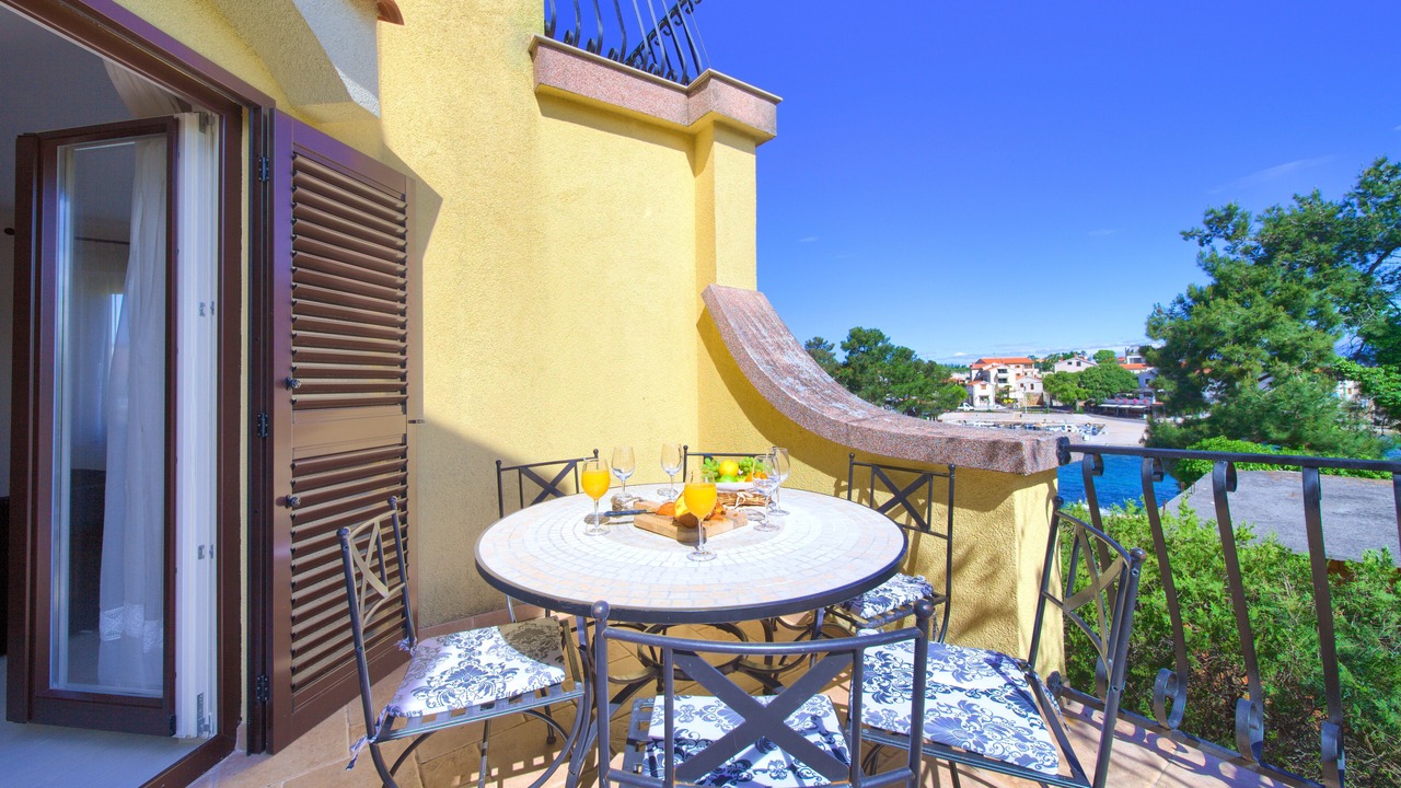 Photo of Outdoor in Porat