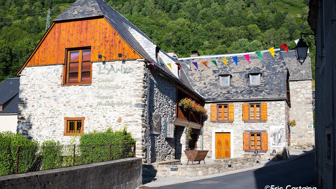 Photo of Outdoor in Genos