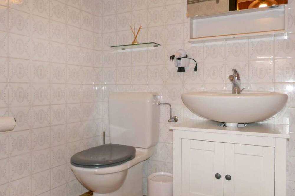 Photo of Bathroom in Saint-Pierre-de-Clages