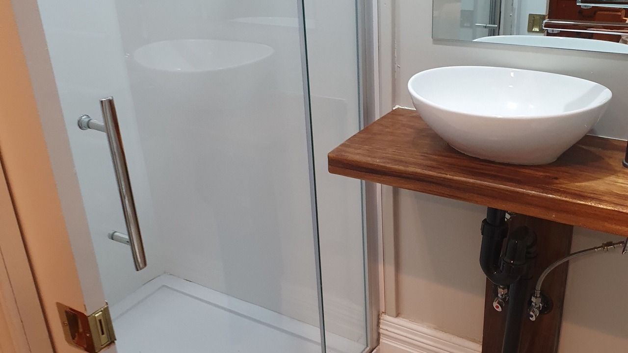 Photo of Bathroom in Ngahinapouri