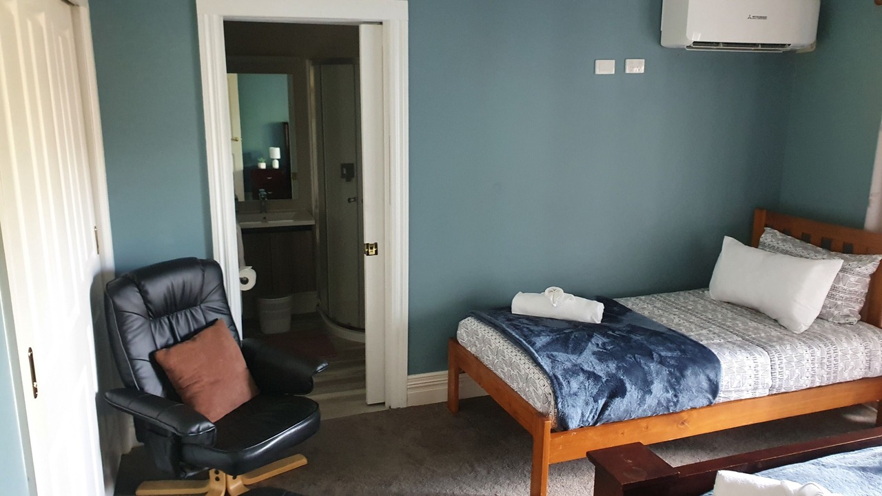 Photo of Bedroom in Ngahinapouri