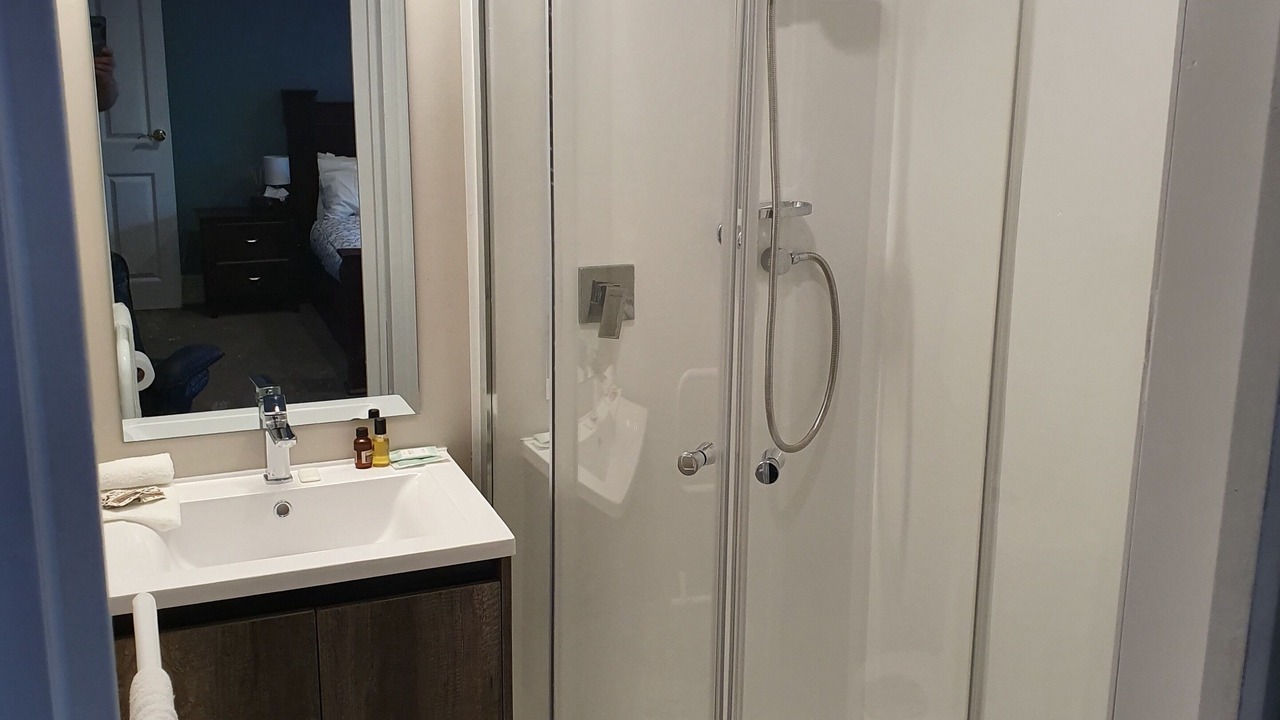 Photo of Bathroom in Ngahinapouri