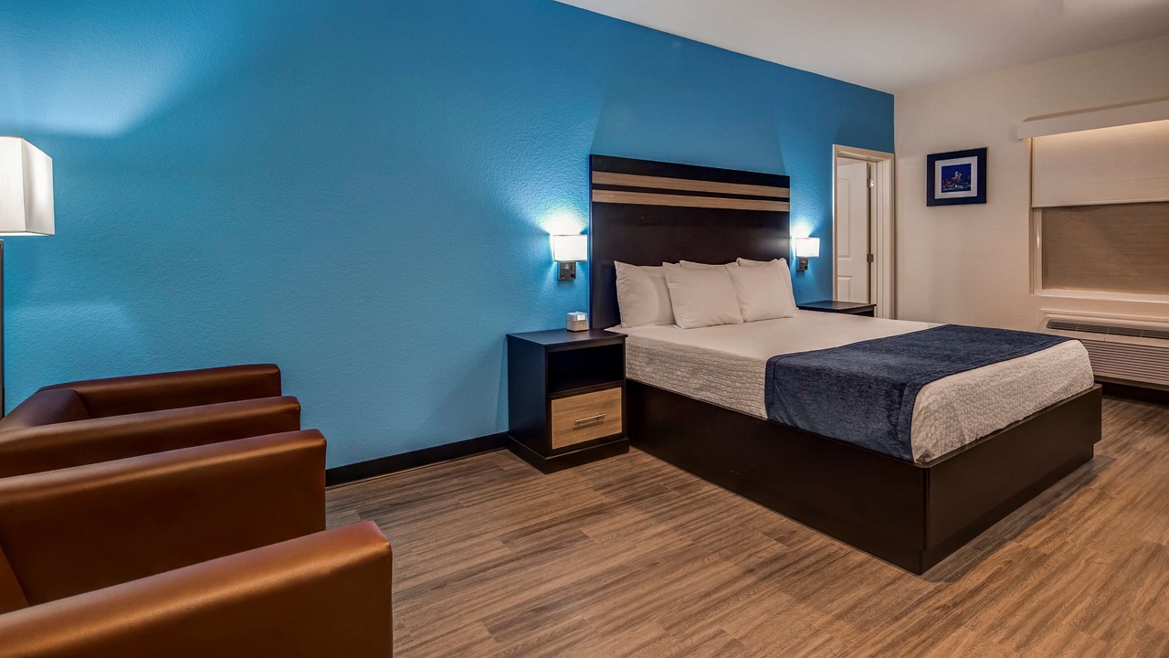 Photo of Bedroom in Humble
