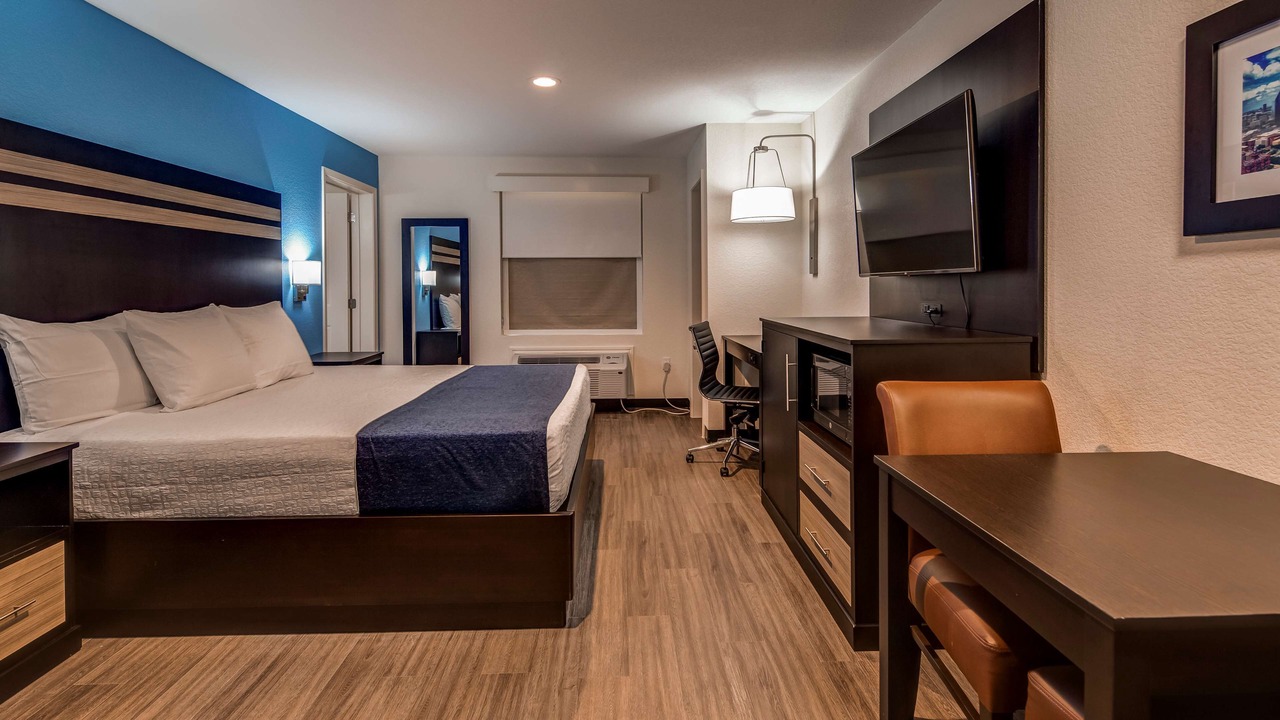Photo of Bedroom in Humble