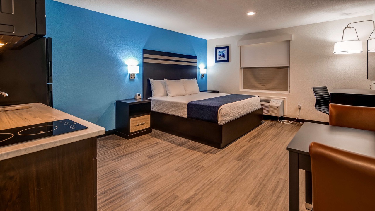 Photo of Bedroom in Humble