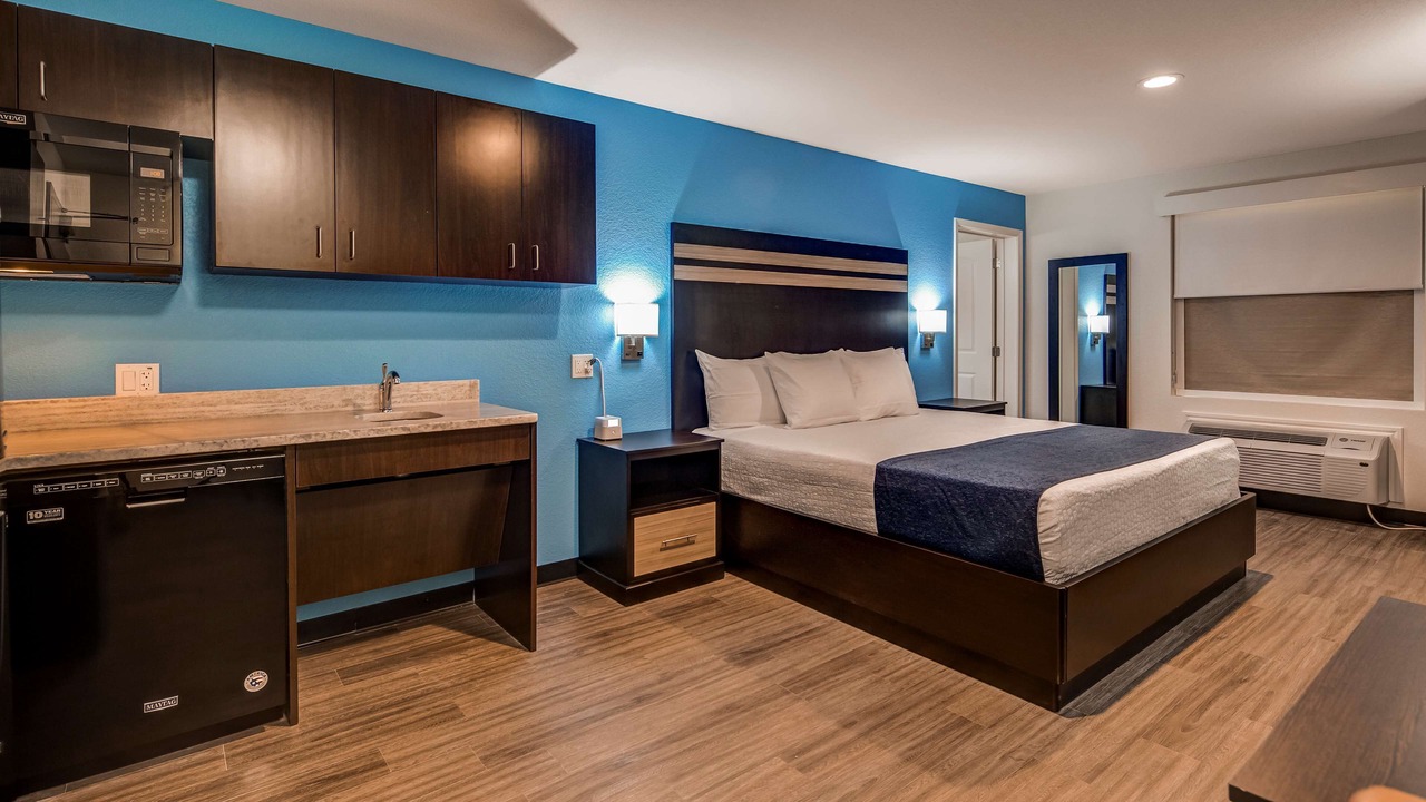 Photo of Bedroom in Humble