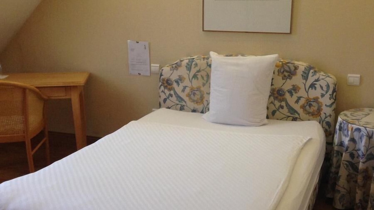 Photo of Bedroom in Gy