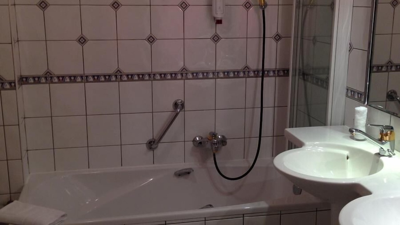 Photo of Bathroom in Gy