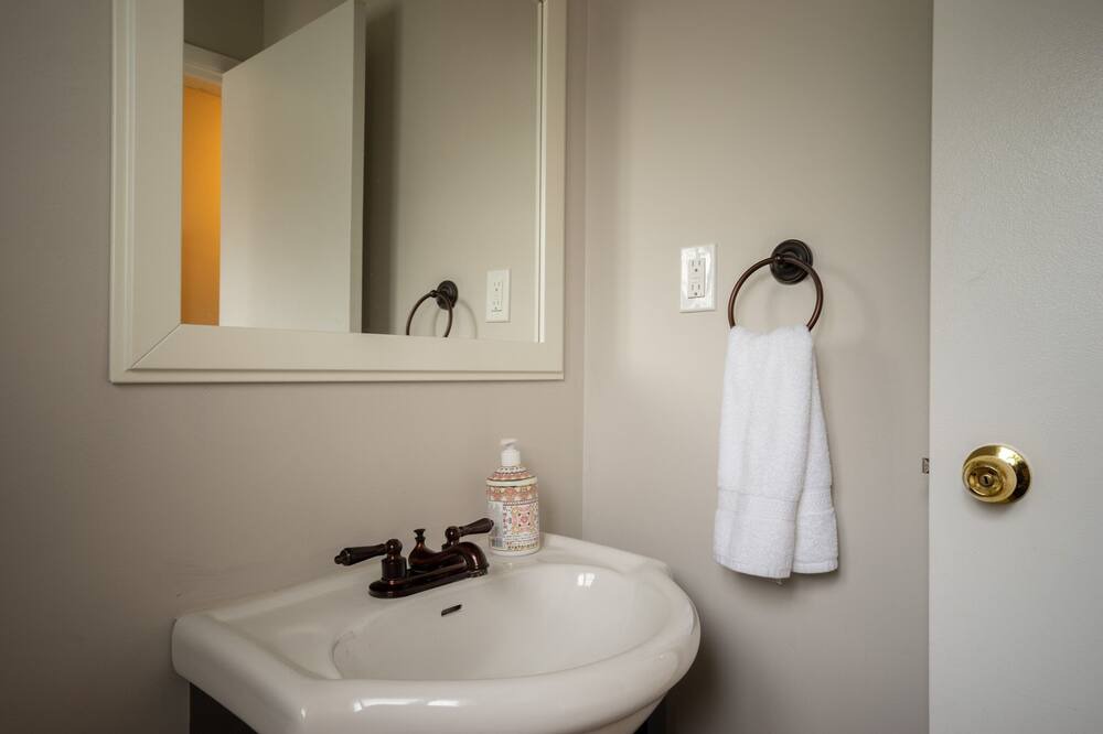 Photo of Bathroom in Hamilton