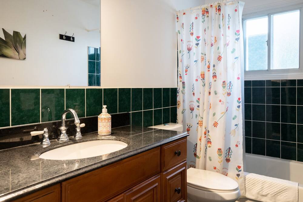 Photo of Bathroom in Hamilton