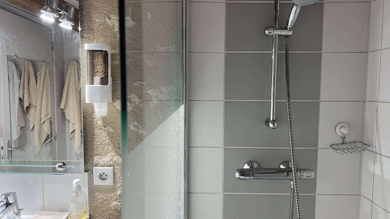 Photo of Bathroom in Saint-Eloi