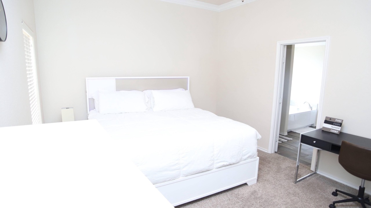 Photo of Bedroom in Midland