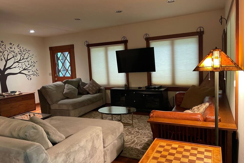 Photo of Livingroom in Fieldbrook