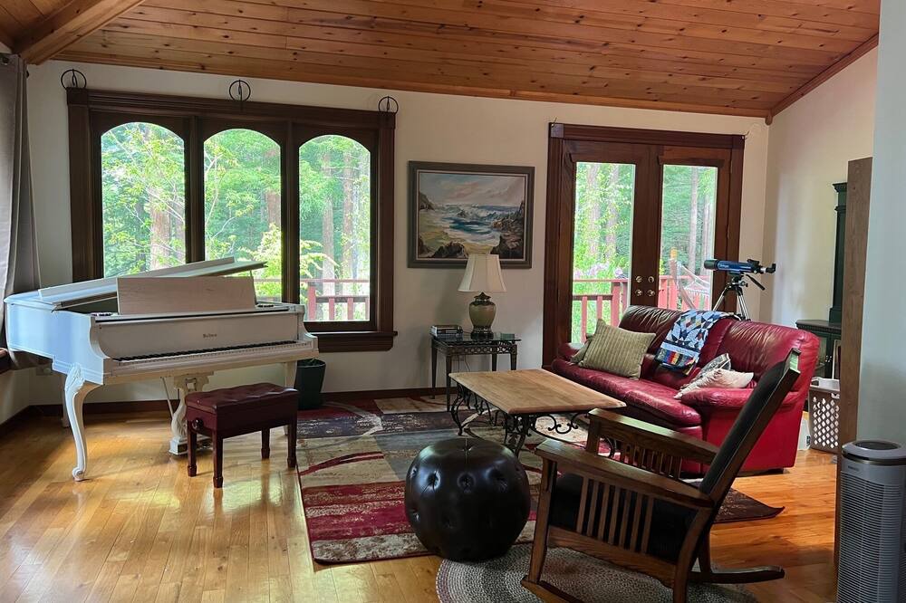 Photo of Bedroom in Fieldbrook