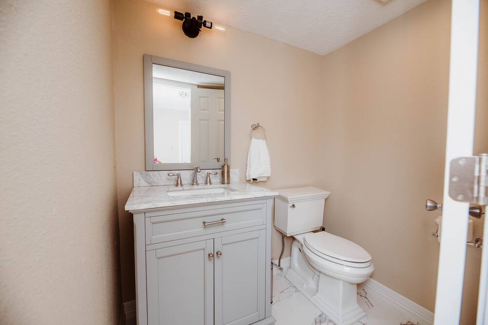 Photo of Bedroom in Lakeview  Jefferson County