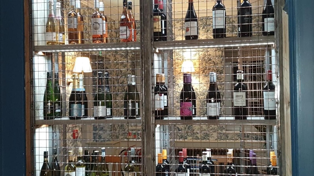 Photo of Others in South Leigh