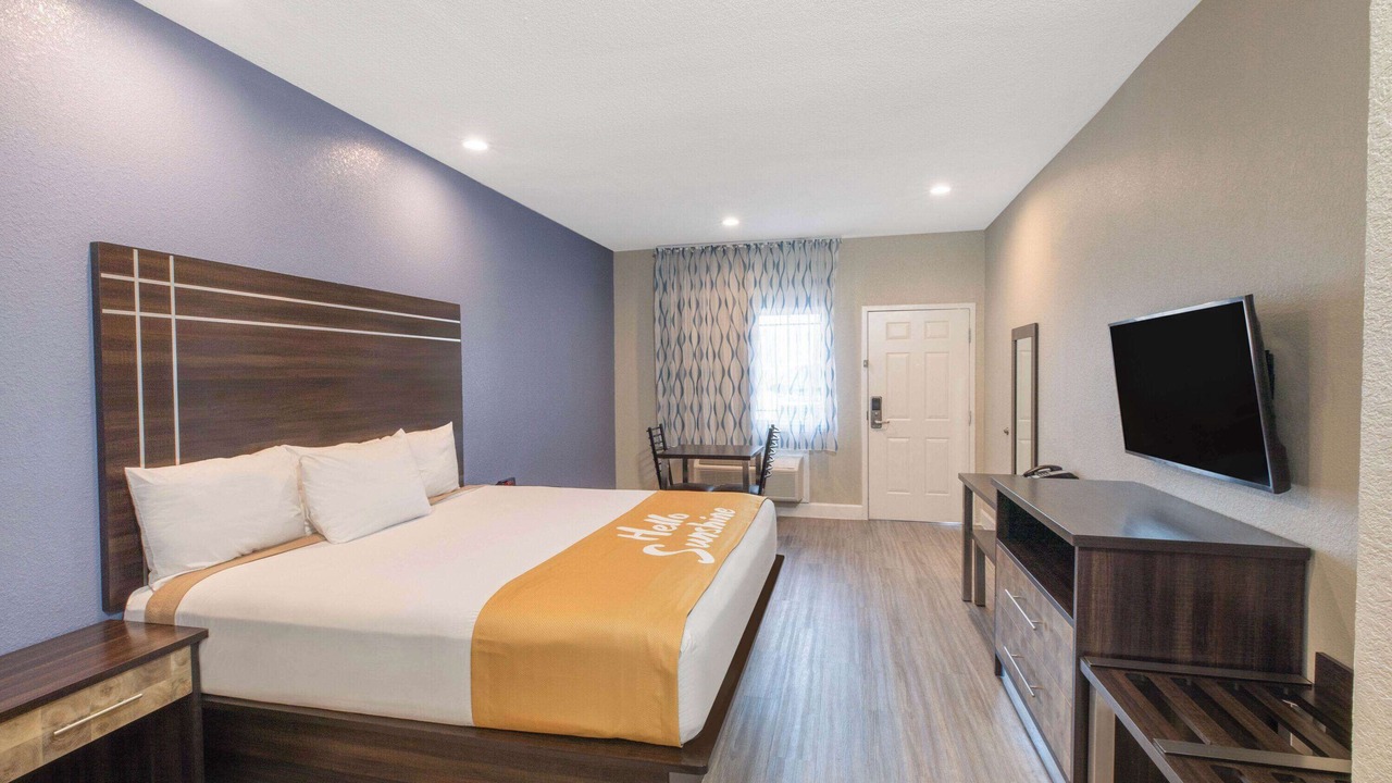 Photo of Bedroom in La Porte