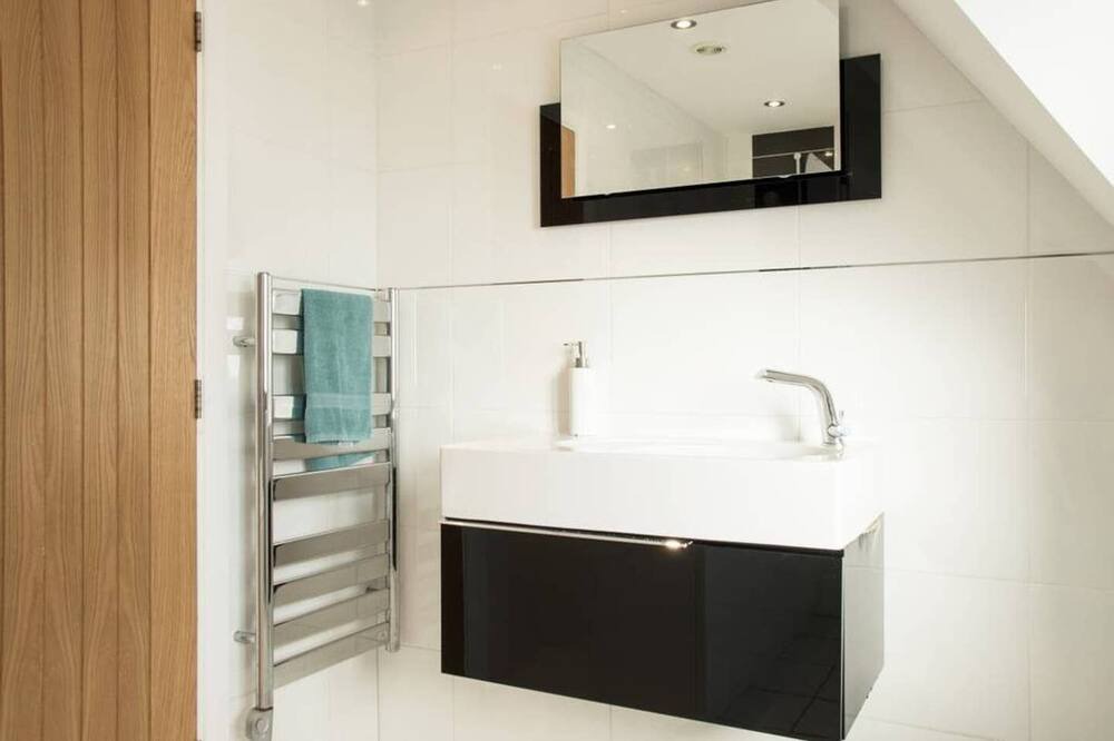 Photo of Bathroom in Didcot