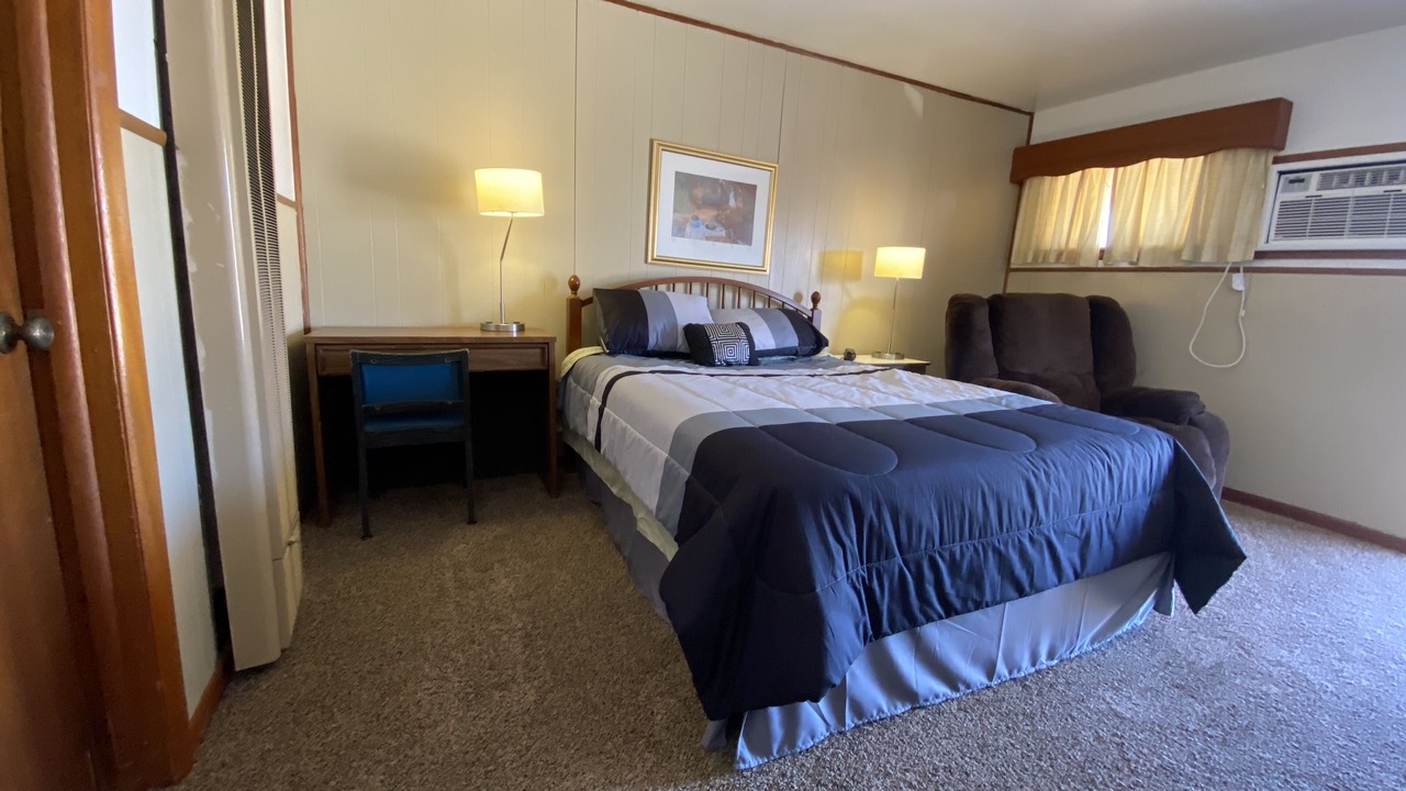 Photo of Bedroom in Mangum