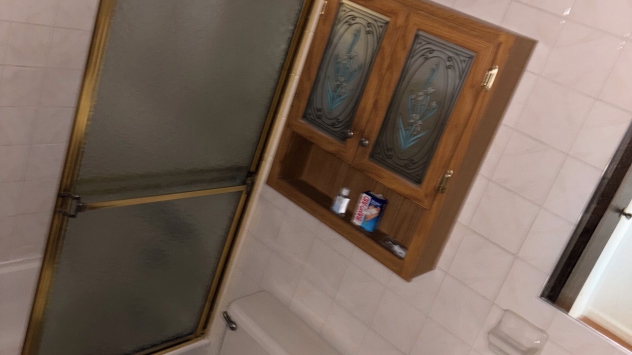 Photo of Bathroom in Annadale