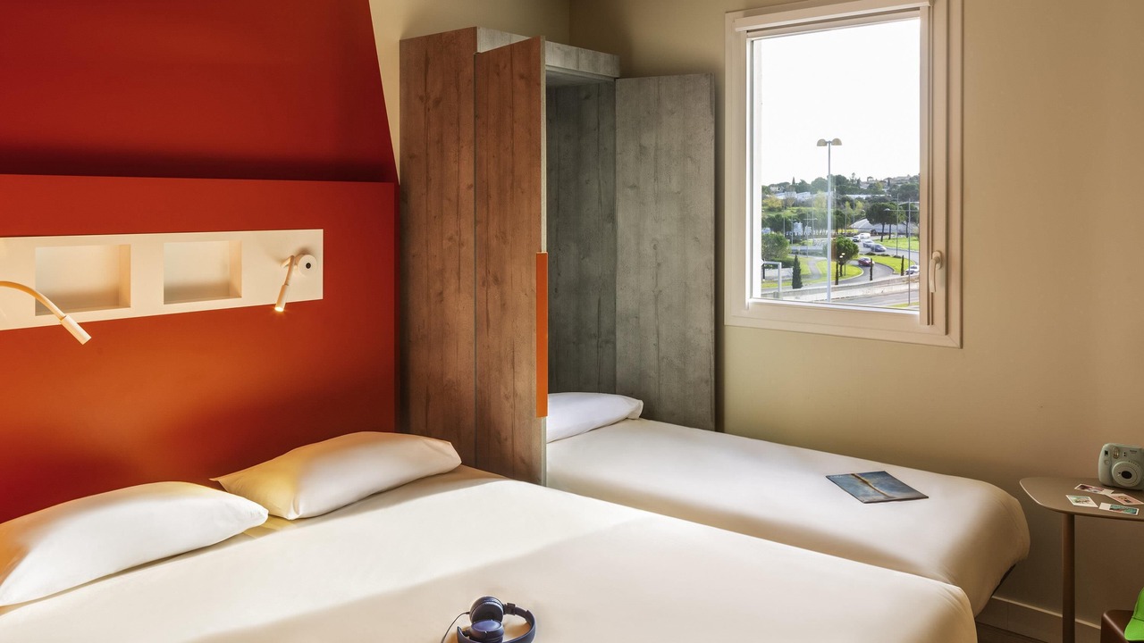 Photo of Bedroom in Hopitaux-Facultes
