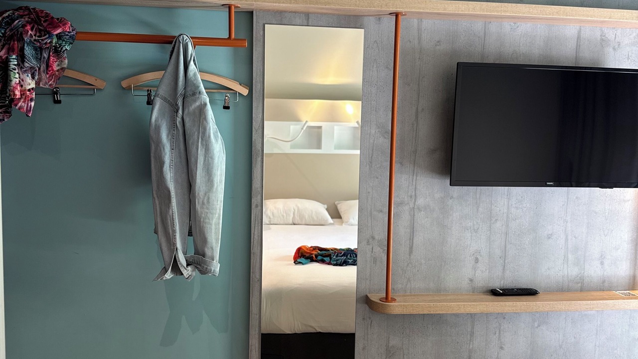 Photo of Bedroom in Hopitaux-Facultes