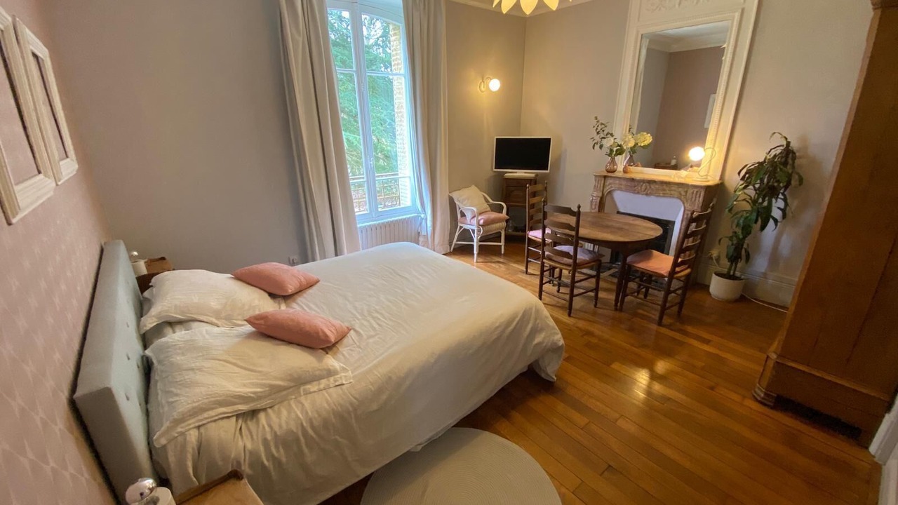 Photo of Bedroom in Seine-Port