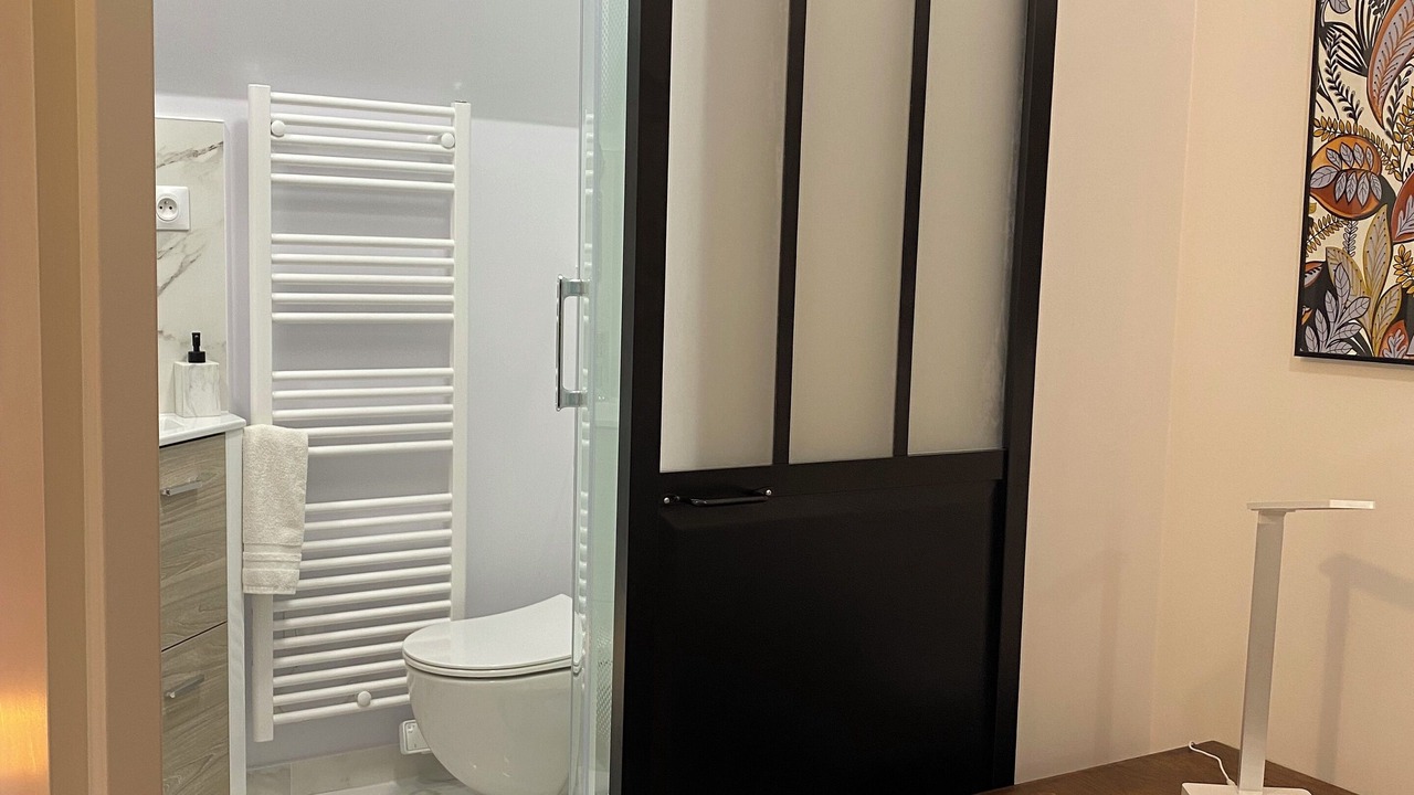 Photo of Bathroom in Seine-Port