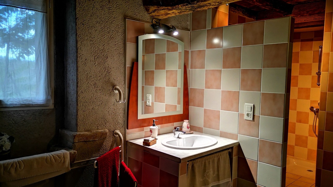 Photo of Bathroom in Castelnau-de-Montmiral