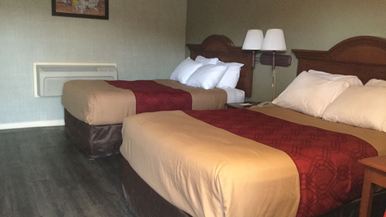 Photo of Bedroom in Newton Falls