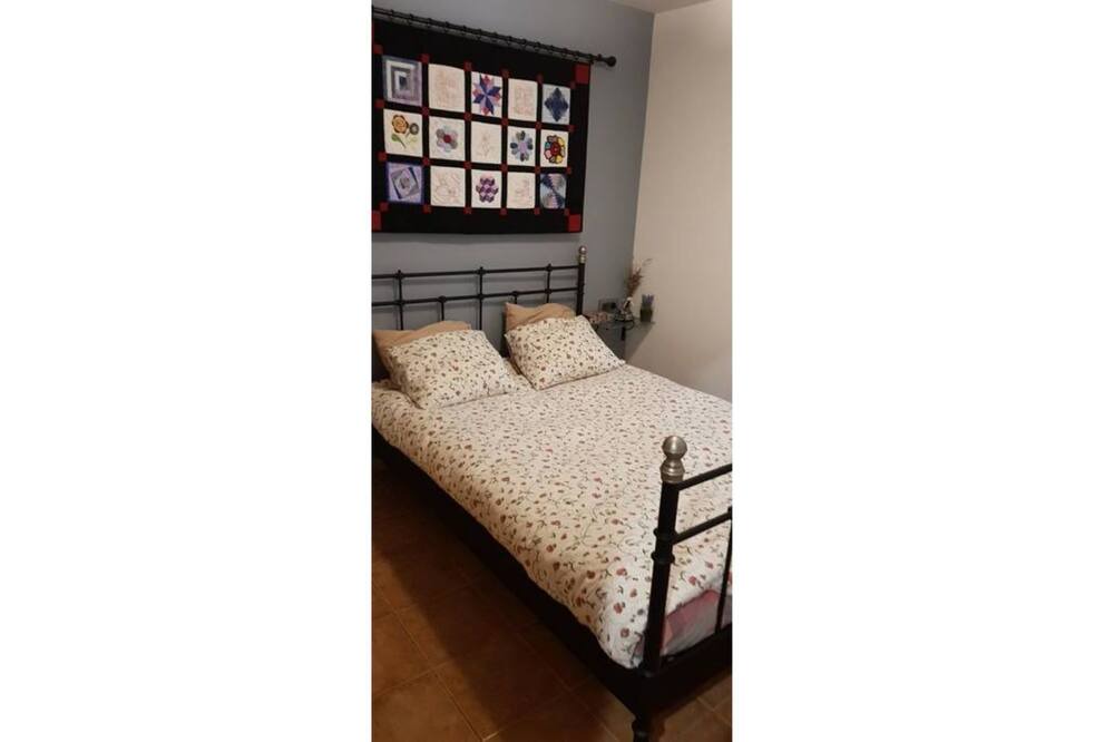 Photo of Bedroom in Incles