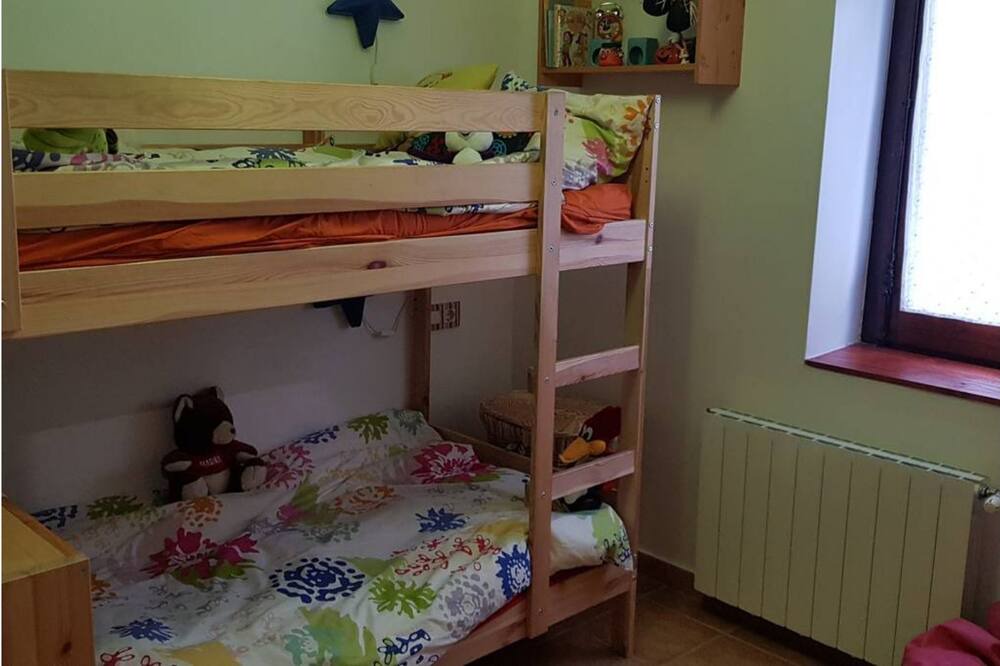 Photo of Bedroom in Incles