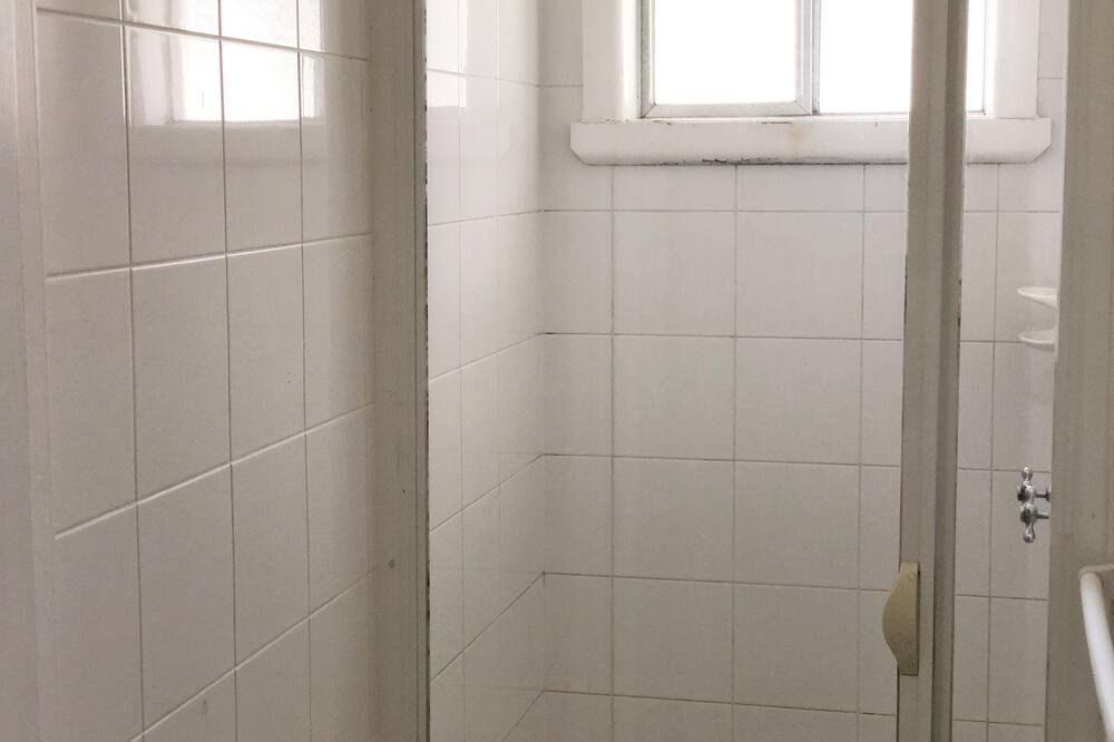 Photo of Bathroom in Cowes