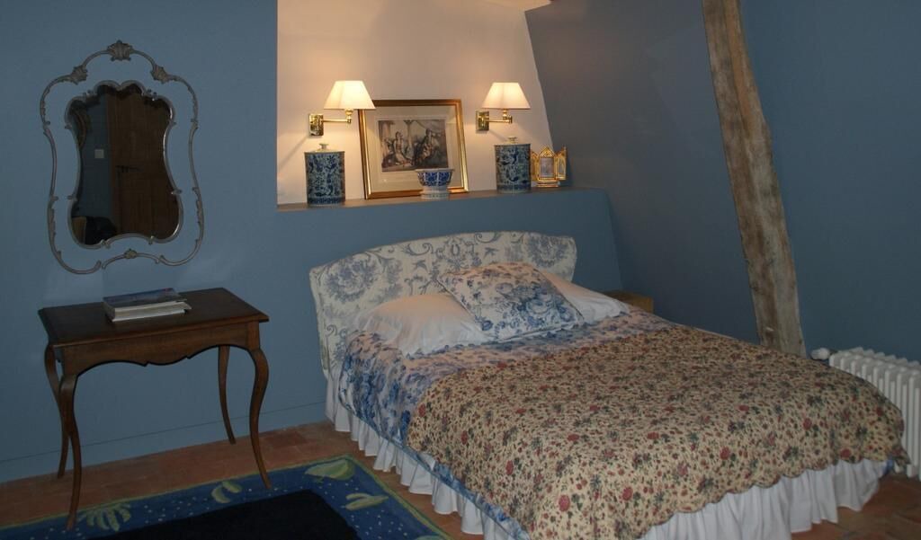 Photo of Bedroom in Saint-Laurent-des-Mortiers