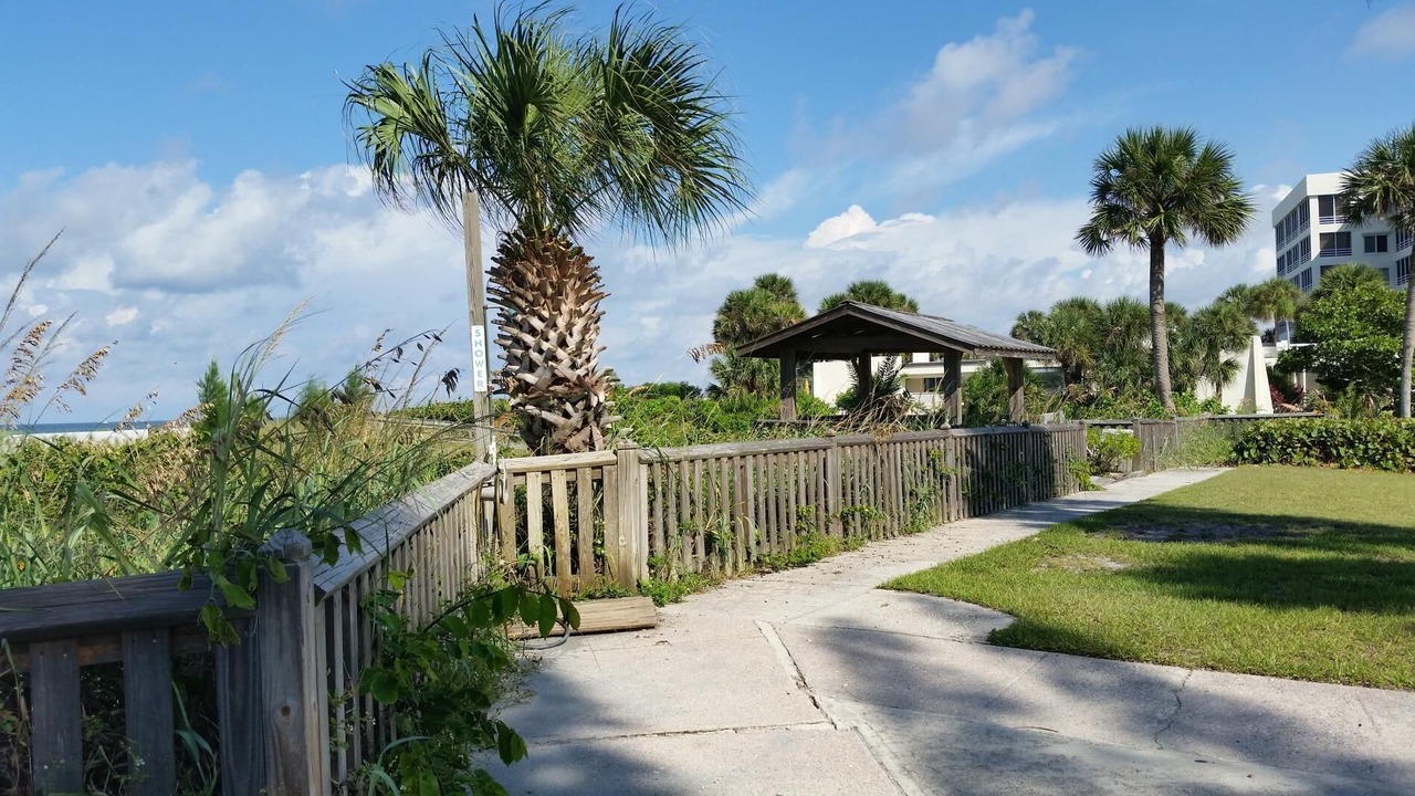 Photo of Outdoor in Golden Beach