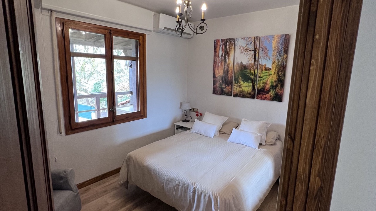 Photo of Bedroom in Ollo