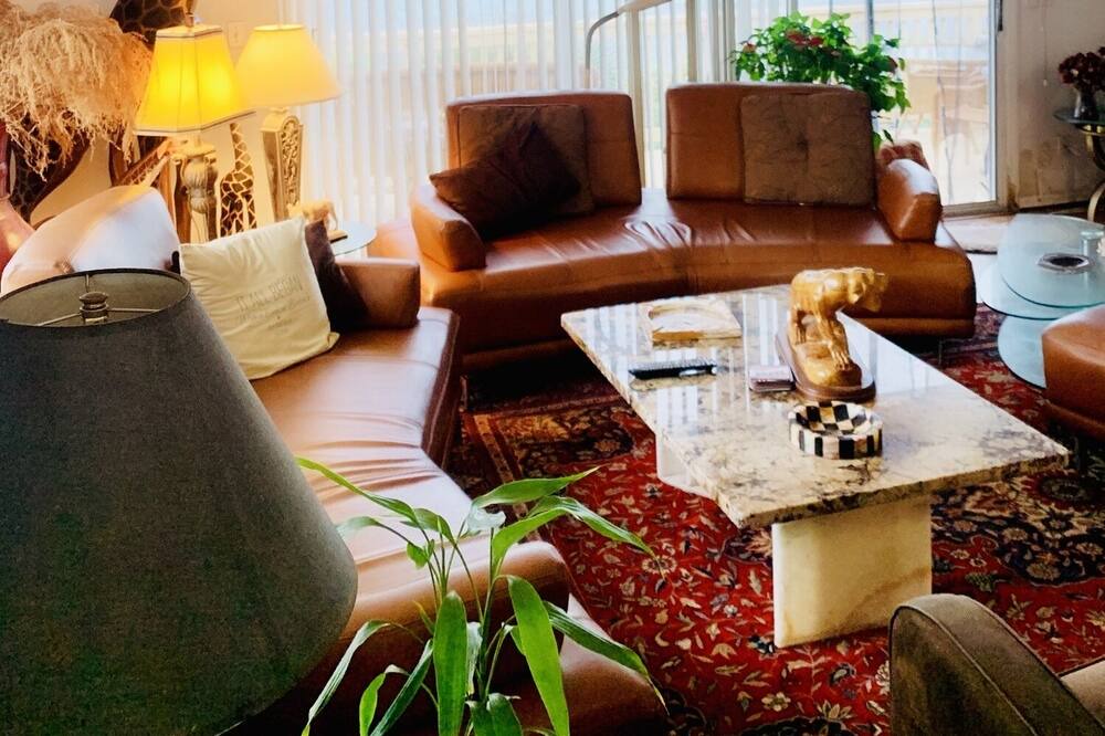 Photo of Livingroom in Melbourne Beach