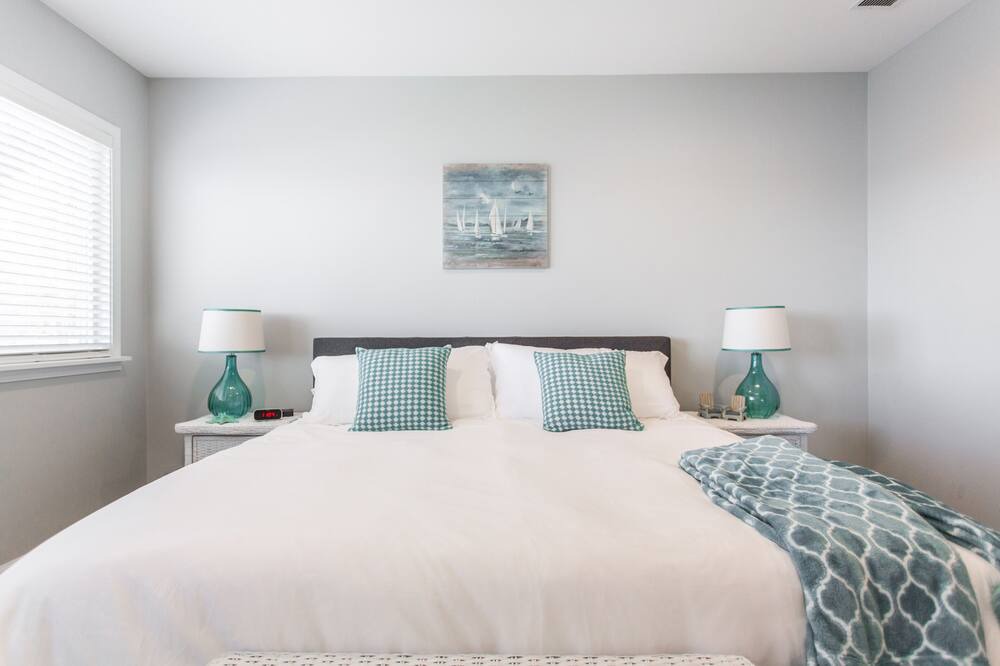 Photo of Bedroom in Fox Lake