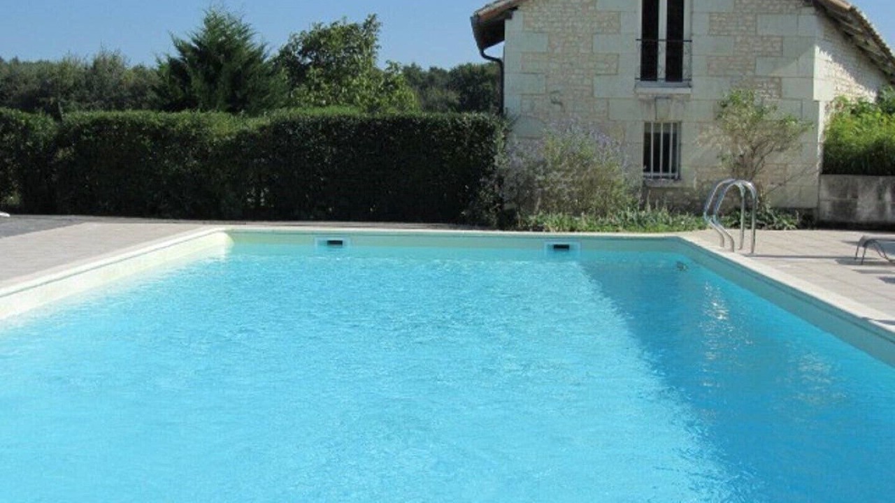 Photo of Outdoor in Saires