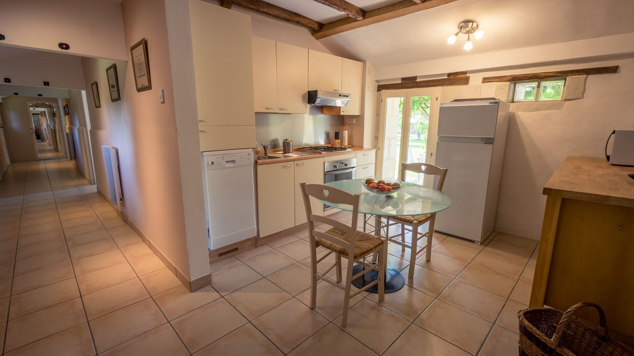 Photo of Kitchen in Saires