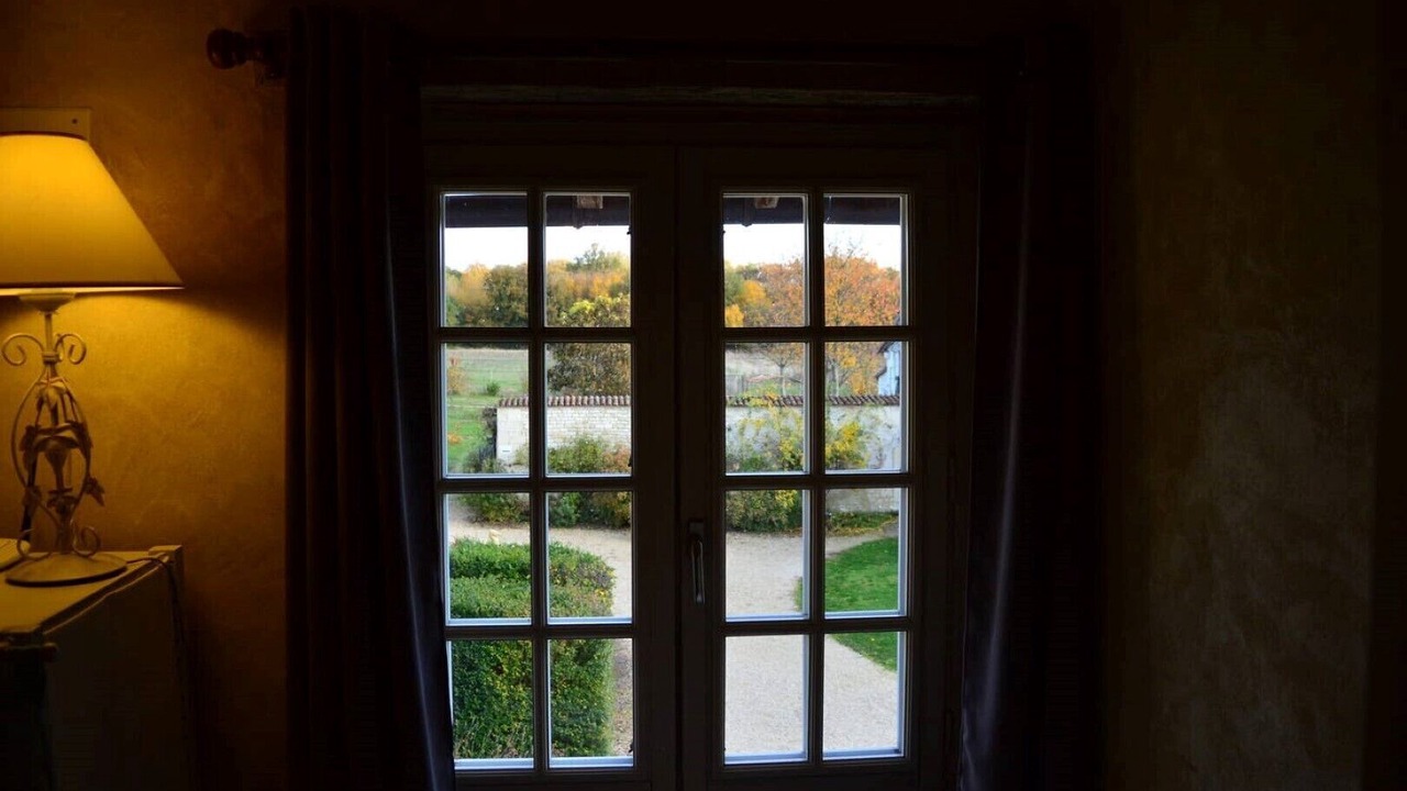 Photo of Others in Saires