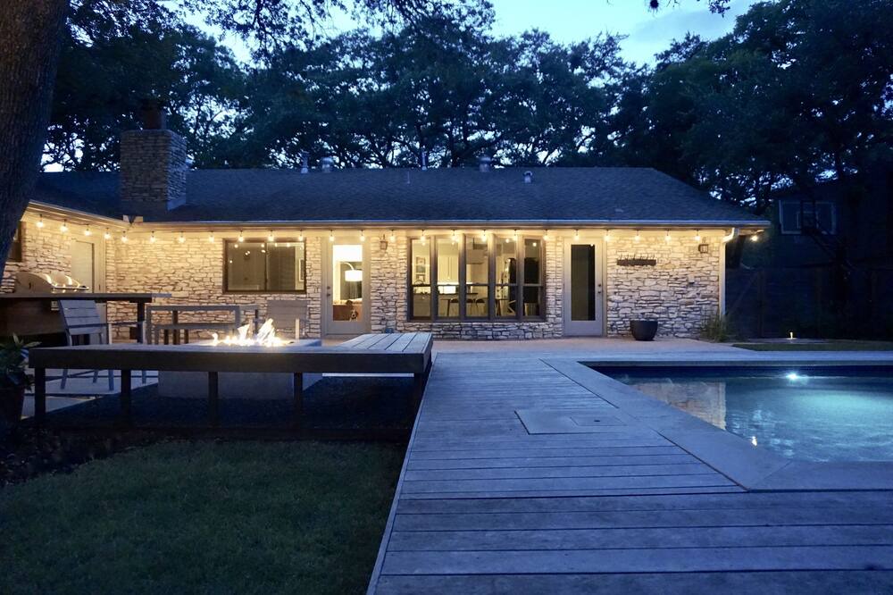Photo of Outdoor in Westover Hills
