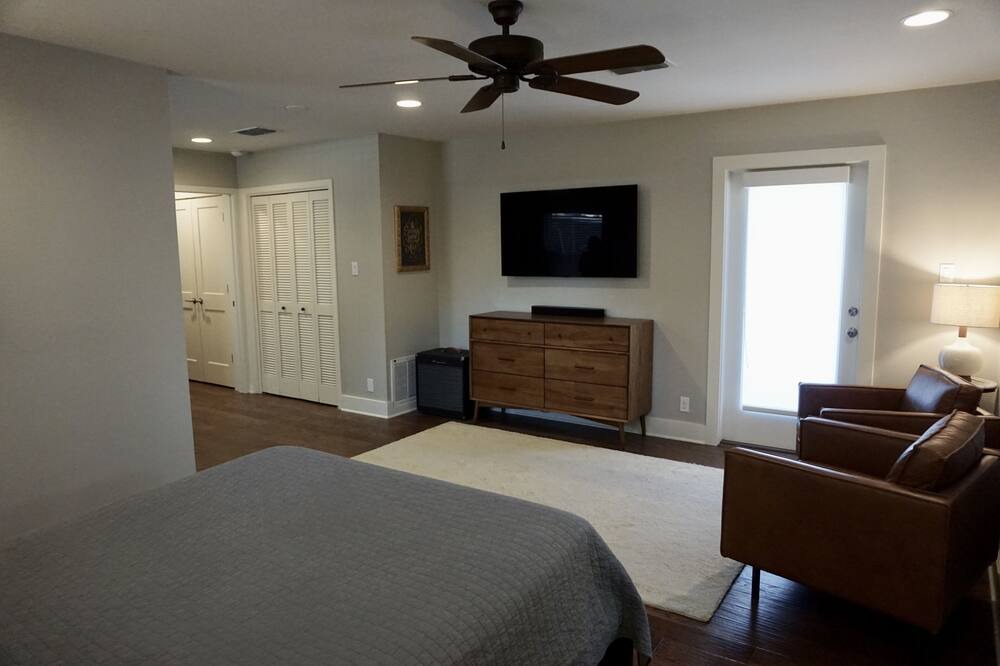 Photo of Bedroom in Westover Hills