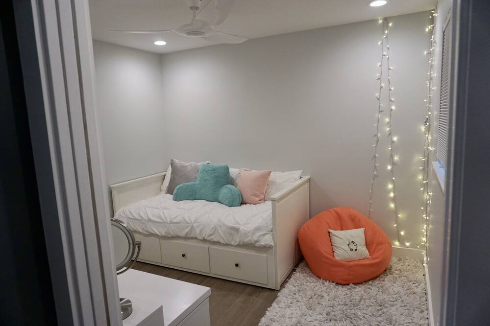Photo of Bedroom in Westover Hills