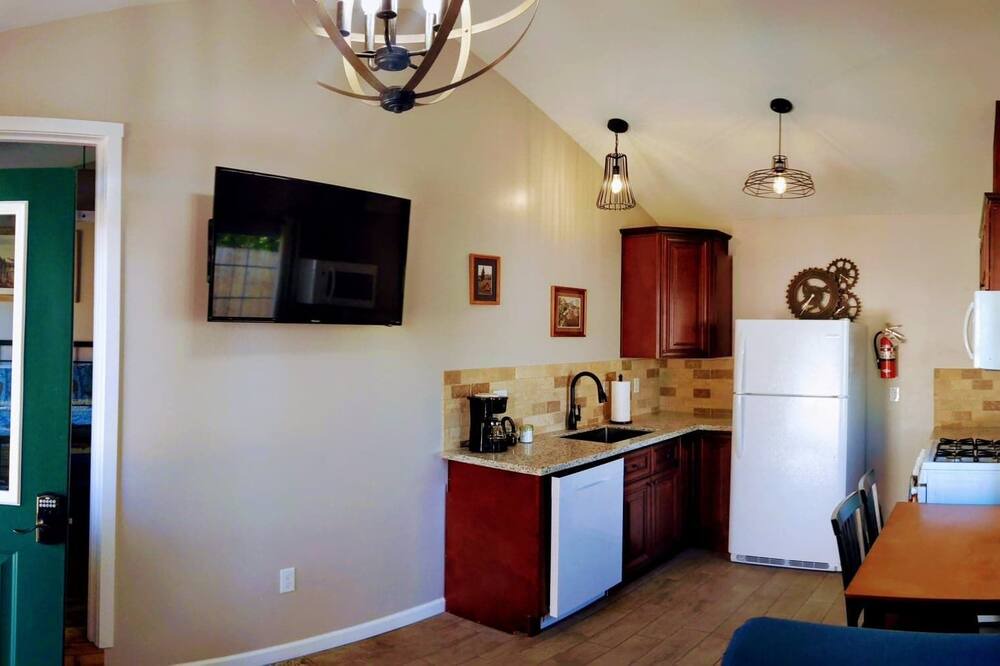 Photo of Others in Fruitdale