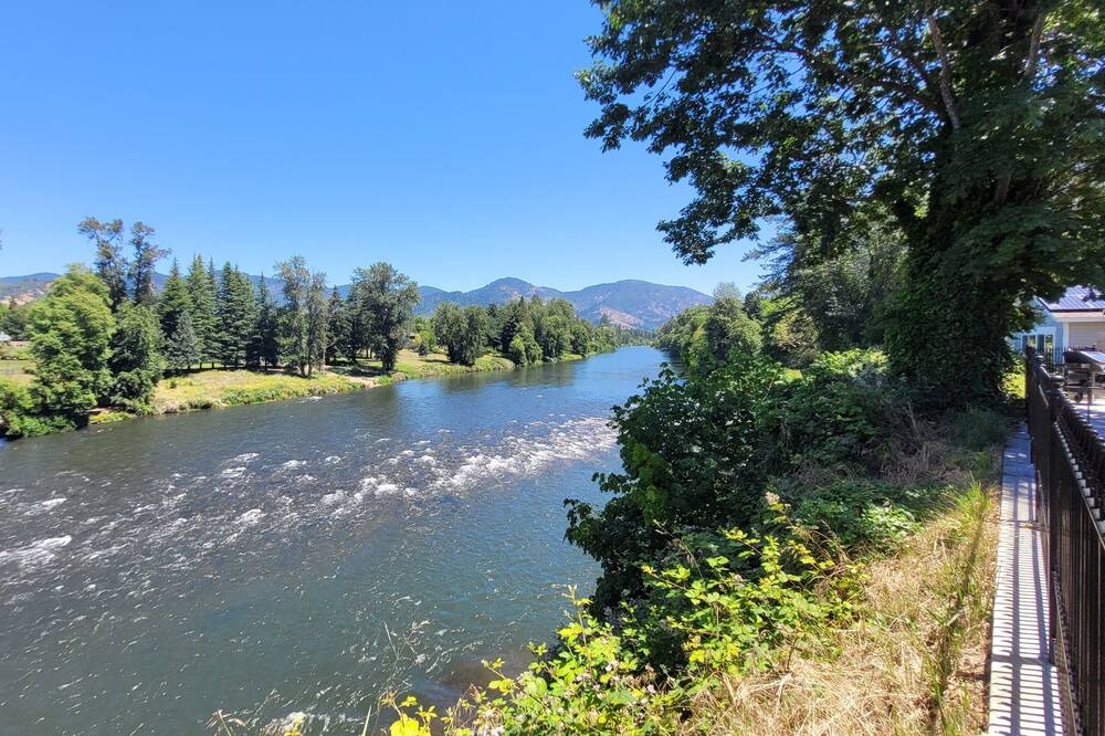 Photo of Others in Fruitdale