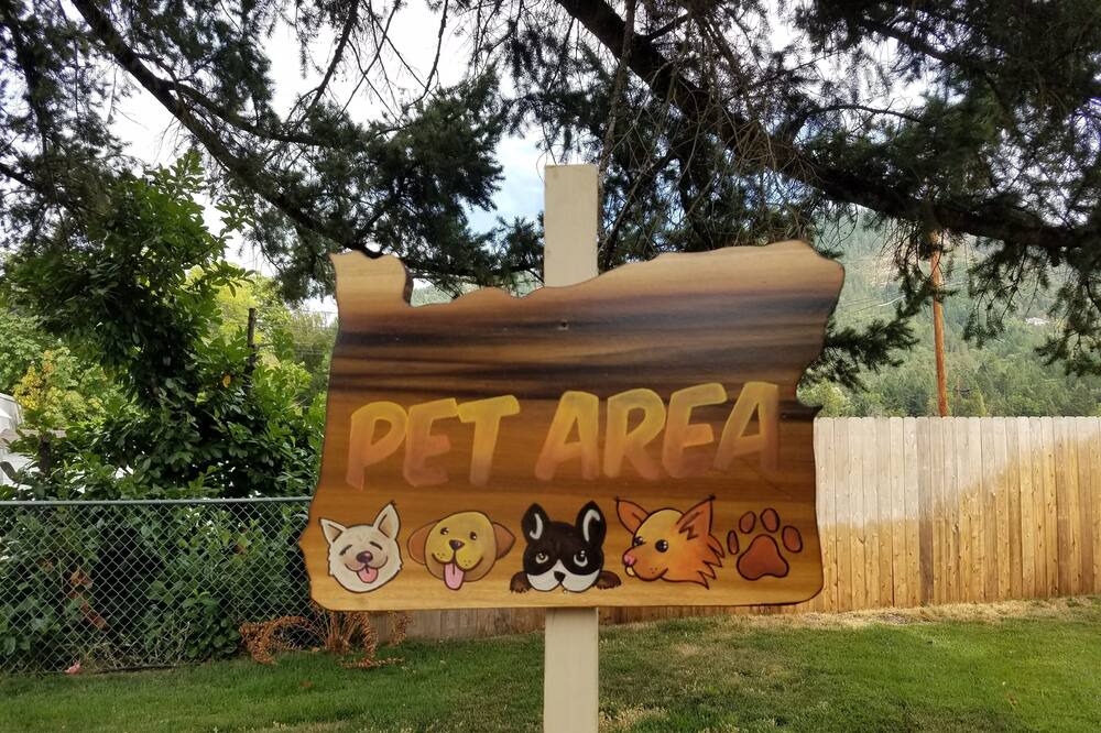 Photo of Others in Fruitdale