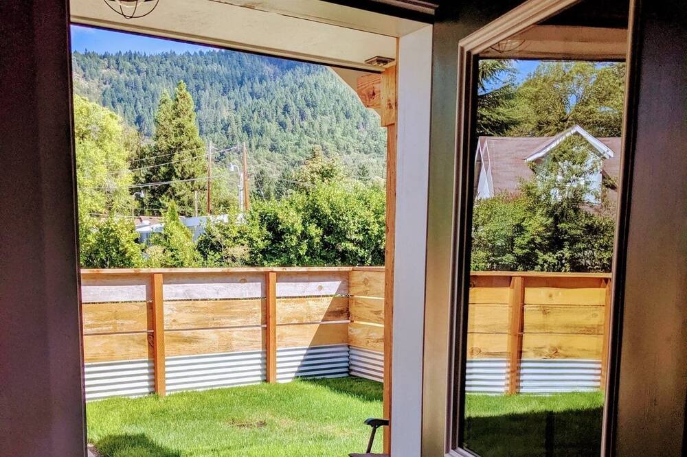 Photo of Others in Fruitdale